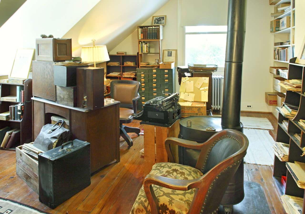 A view of Sandburg's study as visitors see it today
