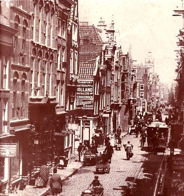 View of Vijzelstraat looking towards the Muntplein, 1891