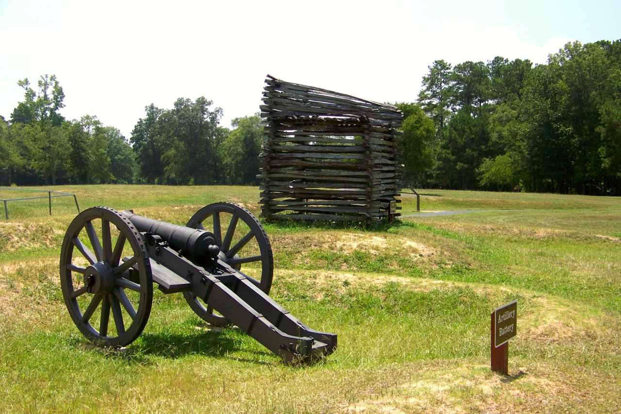 A cannon is in the left foreground with the Maham rifle tower in the distance.