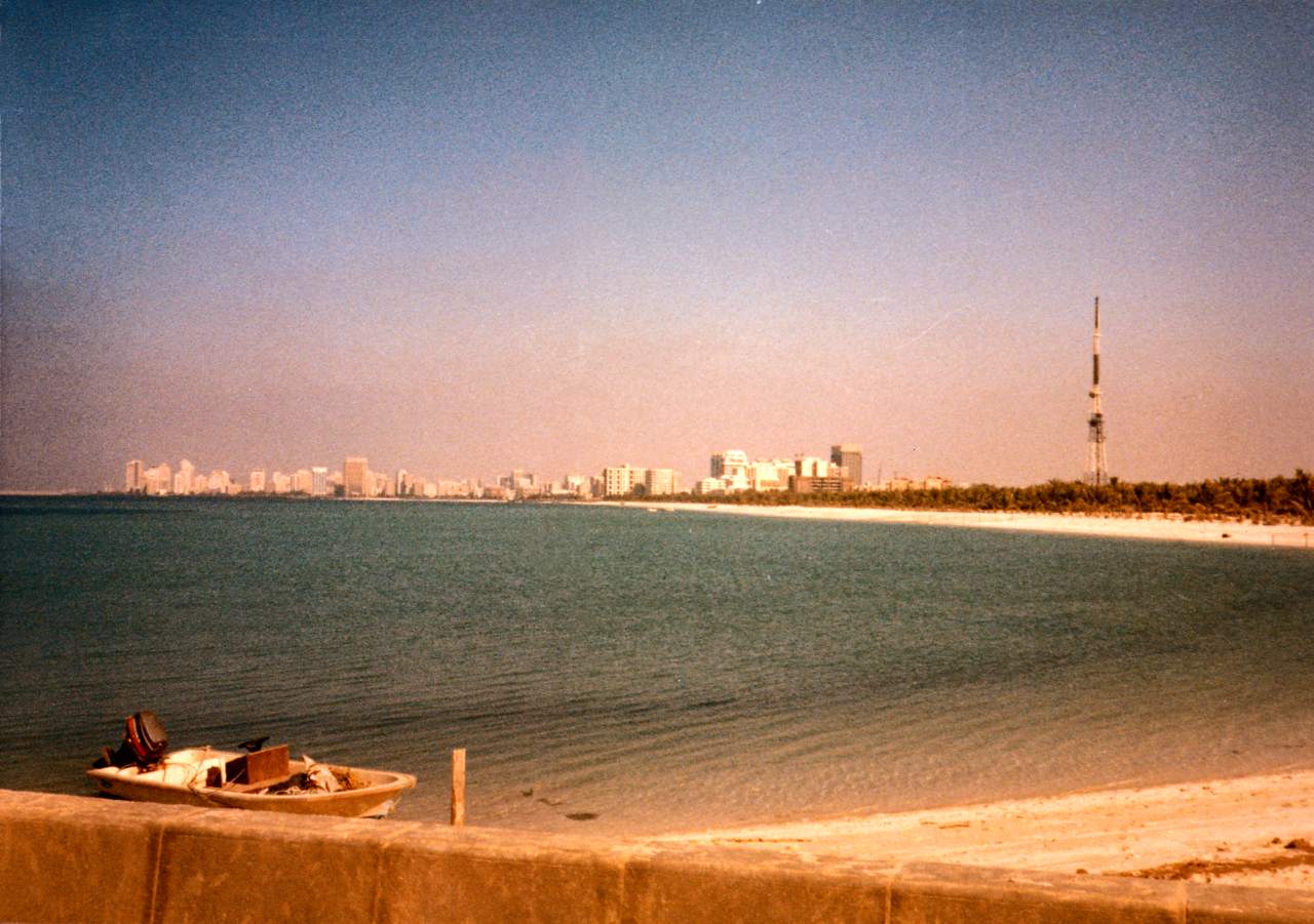 The Abu Dhabi skyline, 1987
