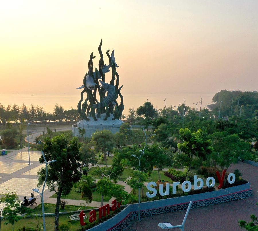 Sura and Baya Statue