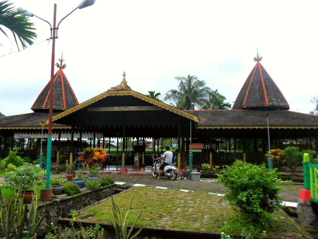 Burial complex of Sultan Suriansyah, first sultan of Banjar