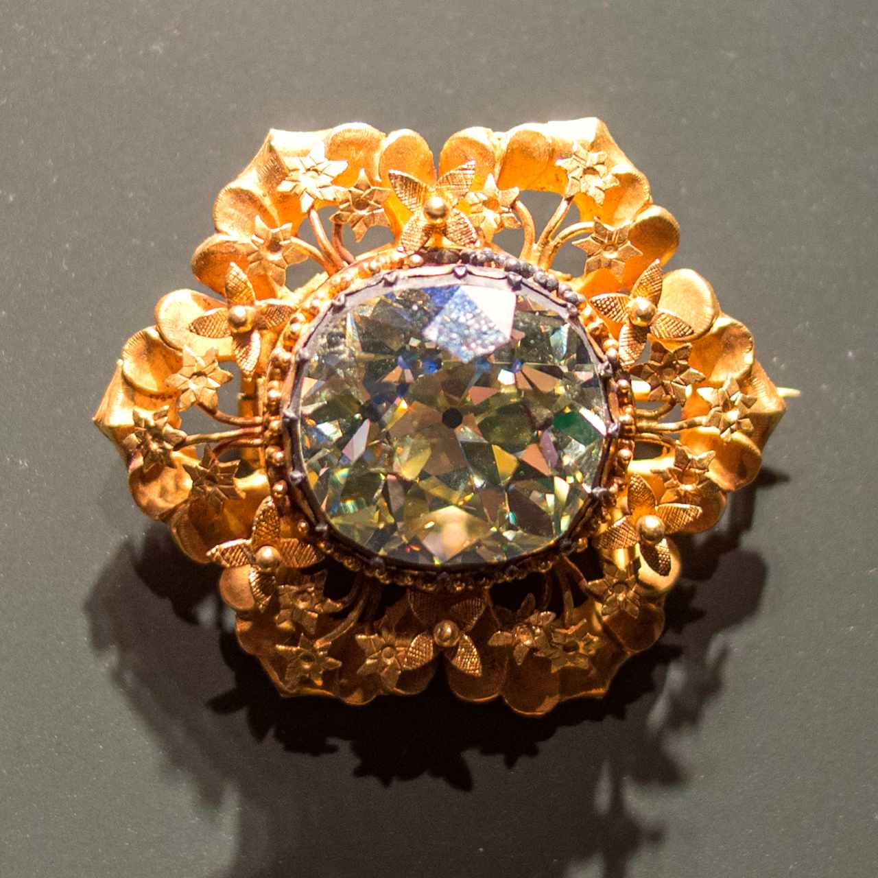 A 75 carat diamond on exhibit at the Museum Volkenkunde, Leiden. It was taken, together with 230 kg (507 lb) of gold, 7,000 kg (15,432 lb) of silver and three chests of jewels and precious stones from the royal palace of Lombok after a Dutch invasion
