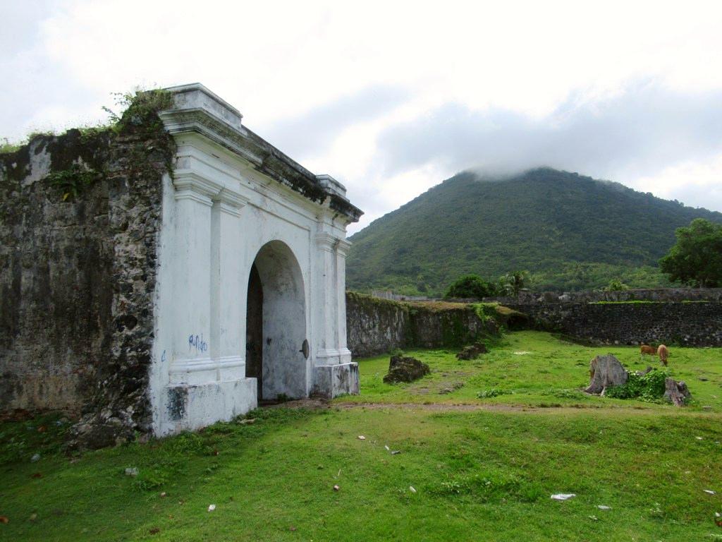 Banda Neira