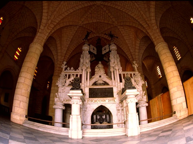 Tomb that housed the remains of Christopher Columbus until 1795 (at the cathedral).