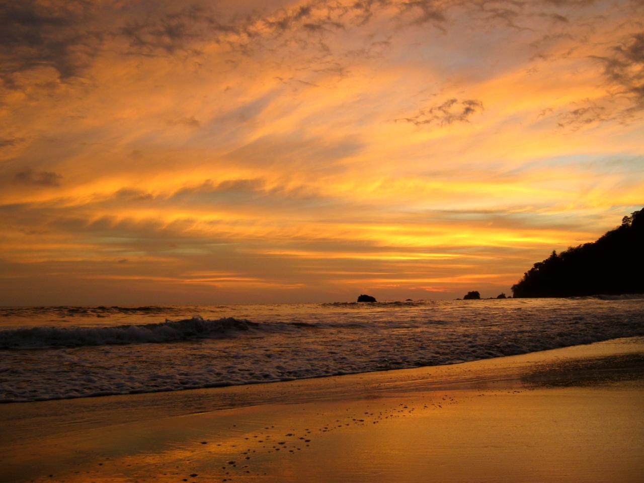 Manuel Antonio National Park is well known for its four beaches combined with sights of natural beauty, Quepos Puntarenas.
