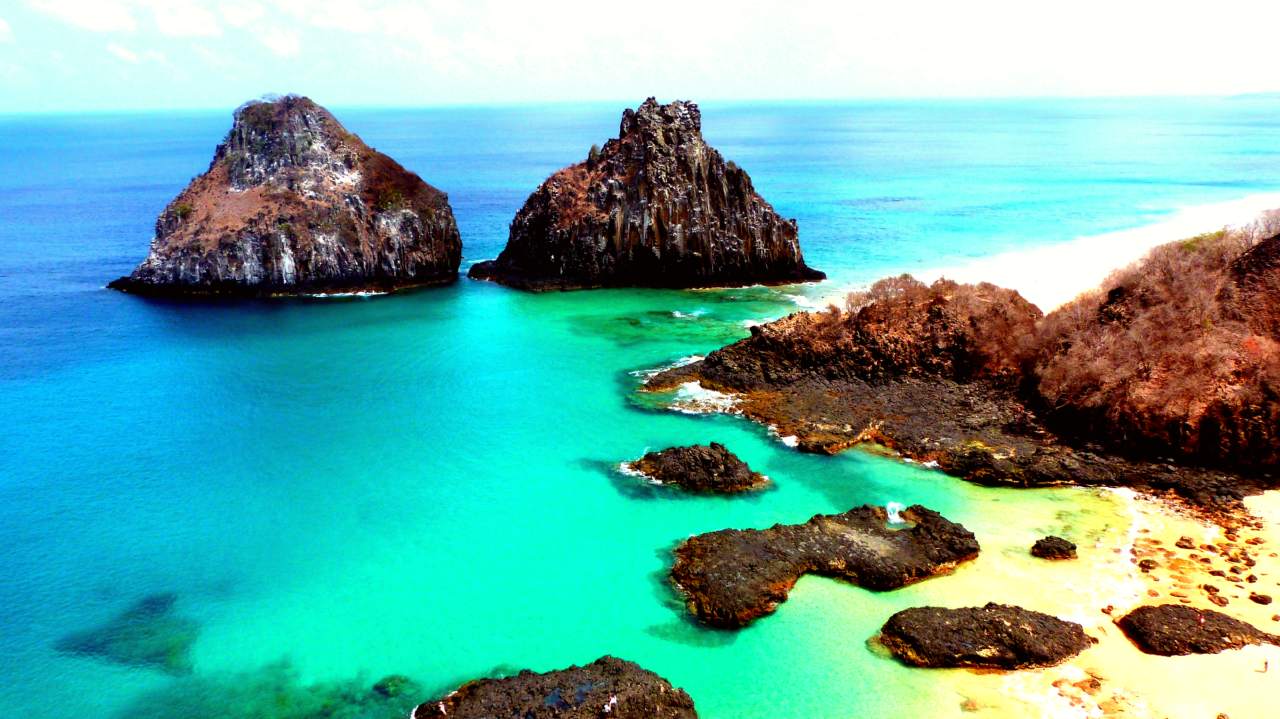 Sancho Bay, Fernando de Noronha, elected the most beautiful beach in the world by TripAdvisor[1]