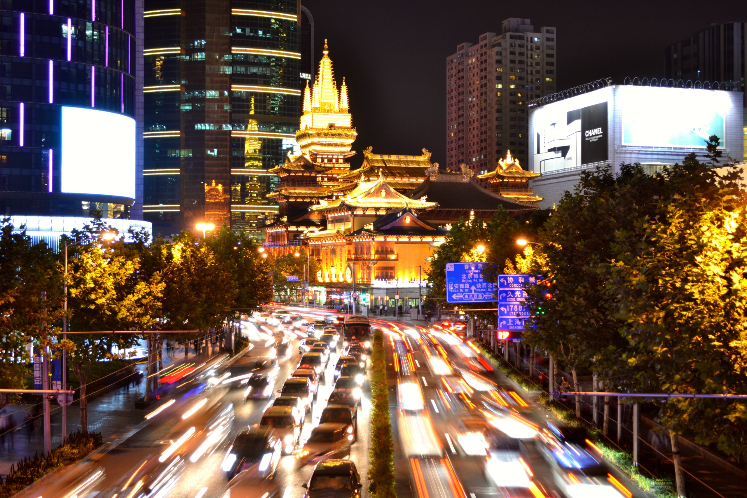 Learn Mandarin near a historic temple