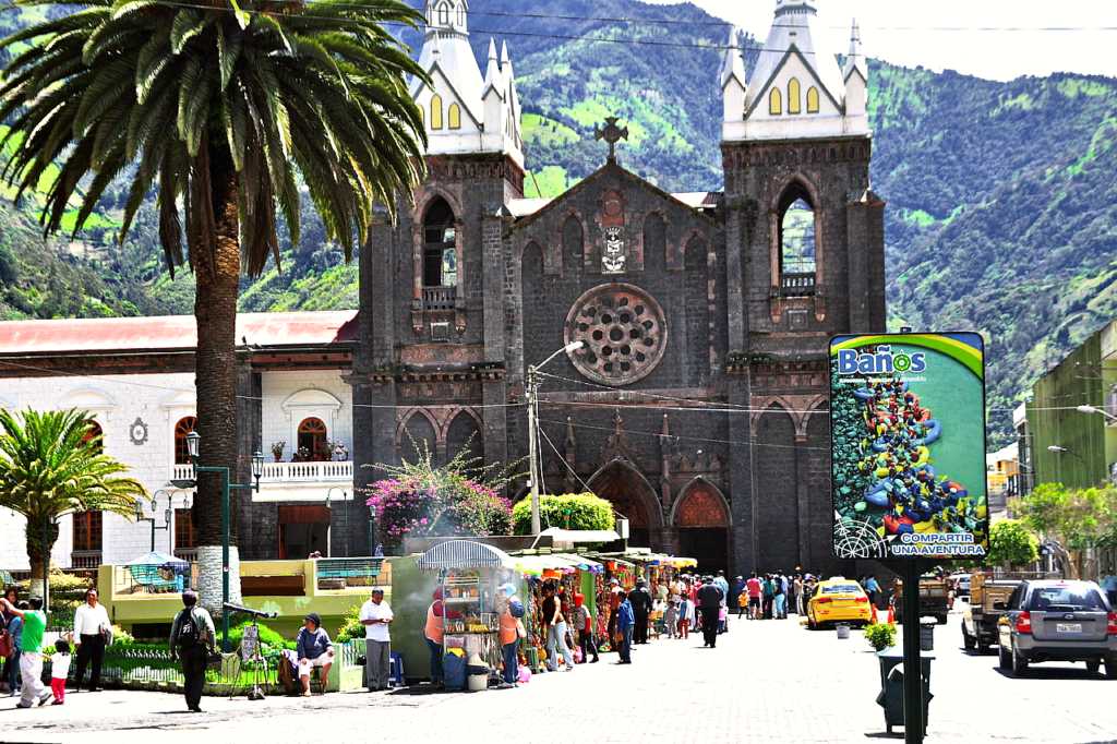 Santuario Nuestra Señora del Rosario de Agua Santa in Baños