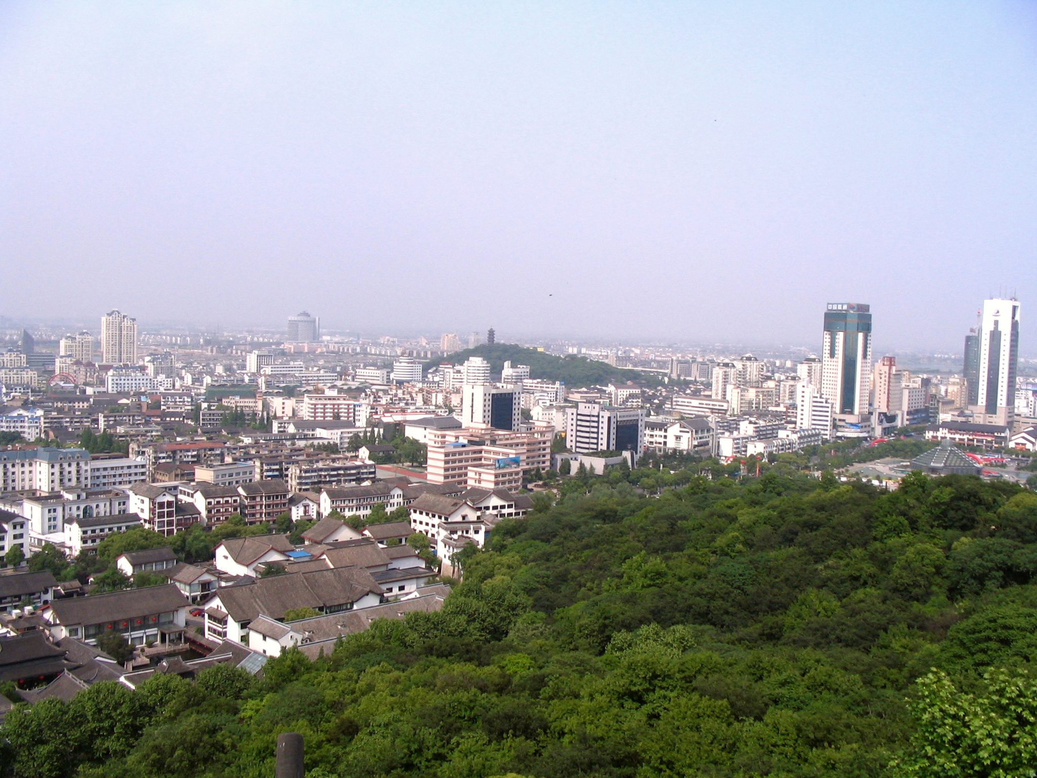 Explore Shaoxing's scenic canals