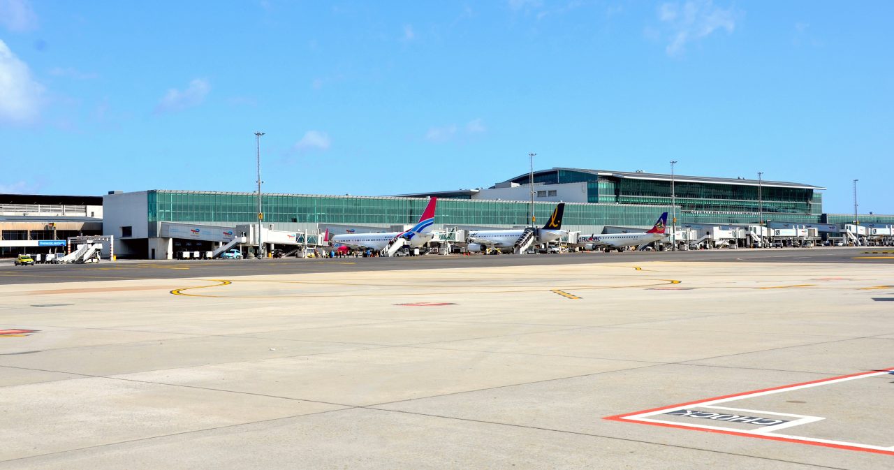 Cape Town International Airport caters to a large number of tourists each year