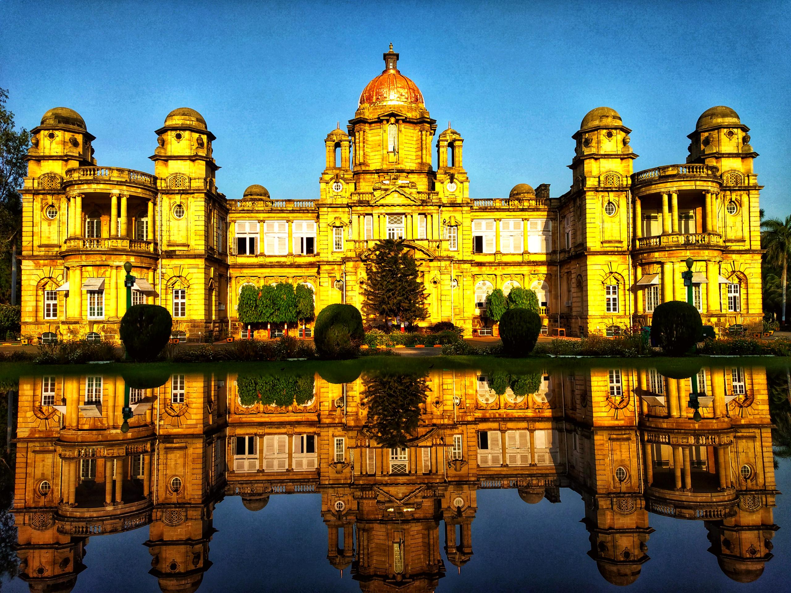 A glimpse of royal architecture
