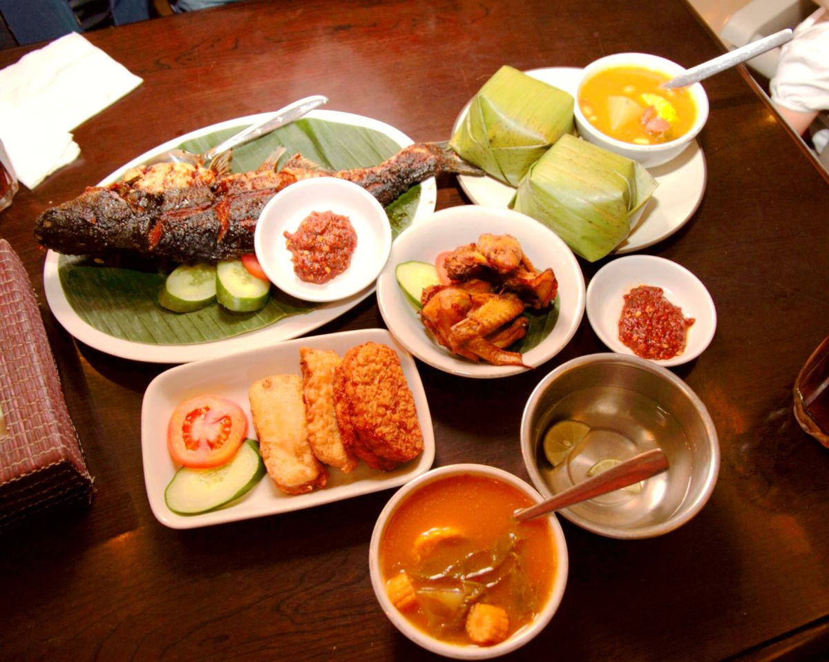 Local food and drinks - Maluku