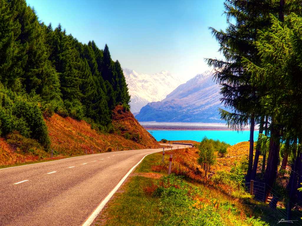 The road to Mount Cook