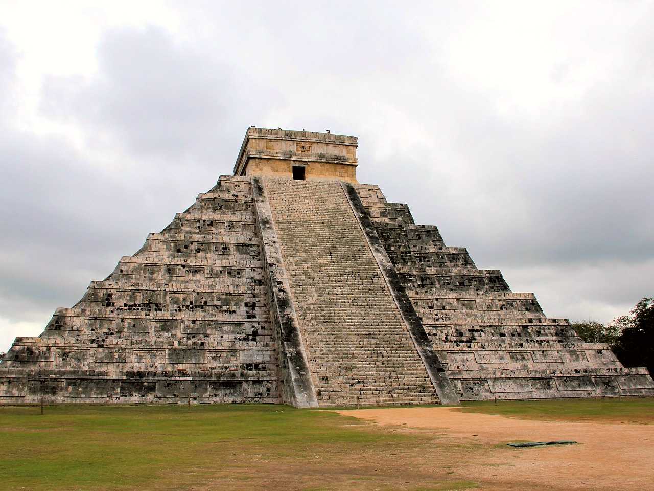El Castillo
