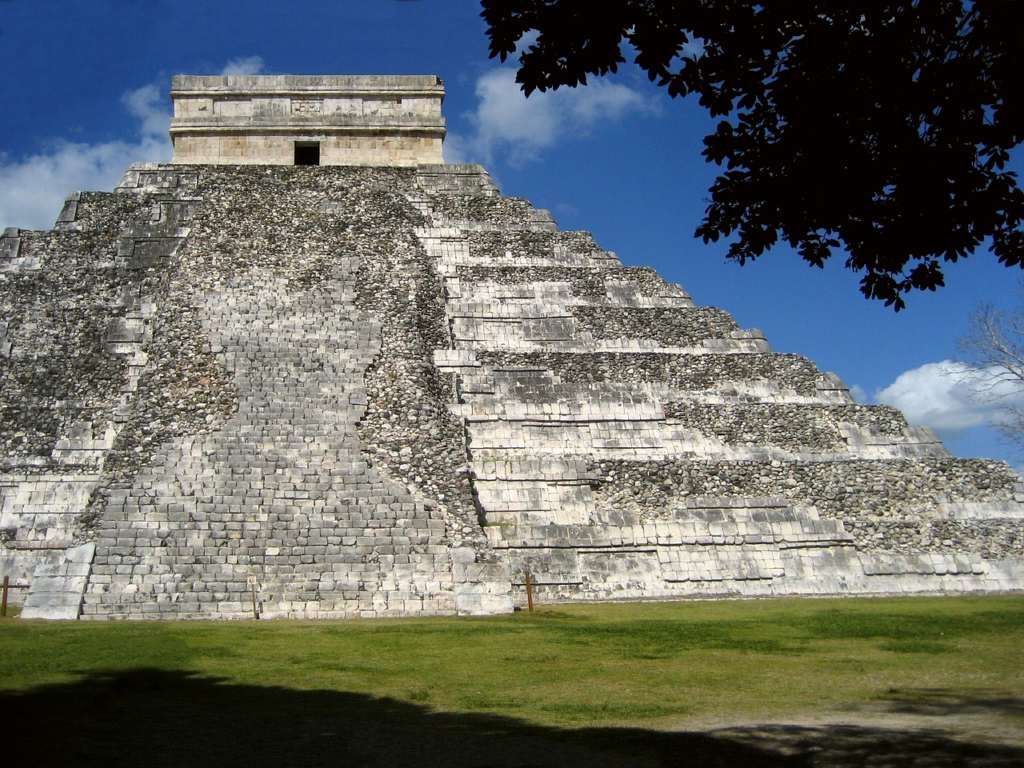 El Castillo