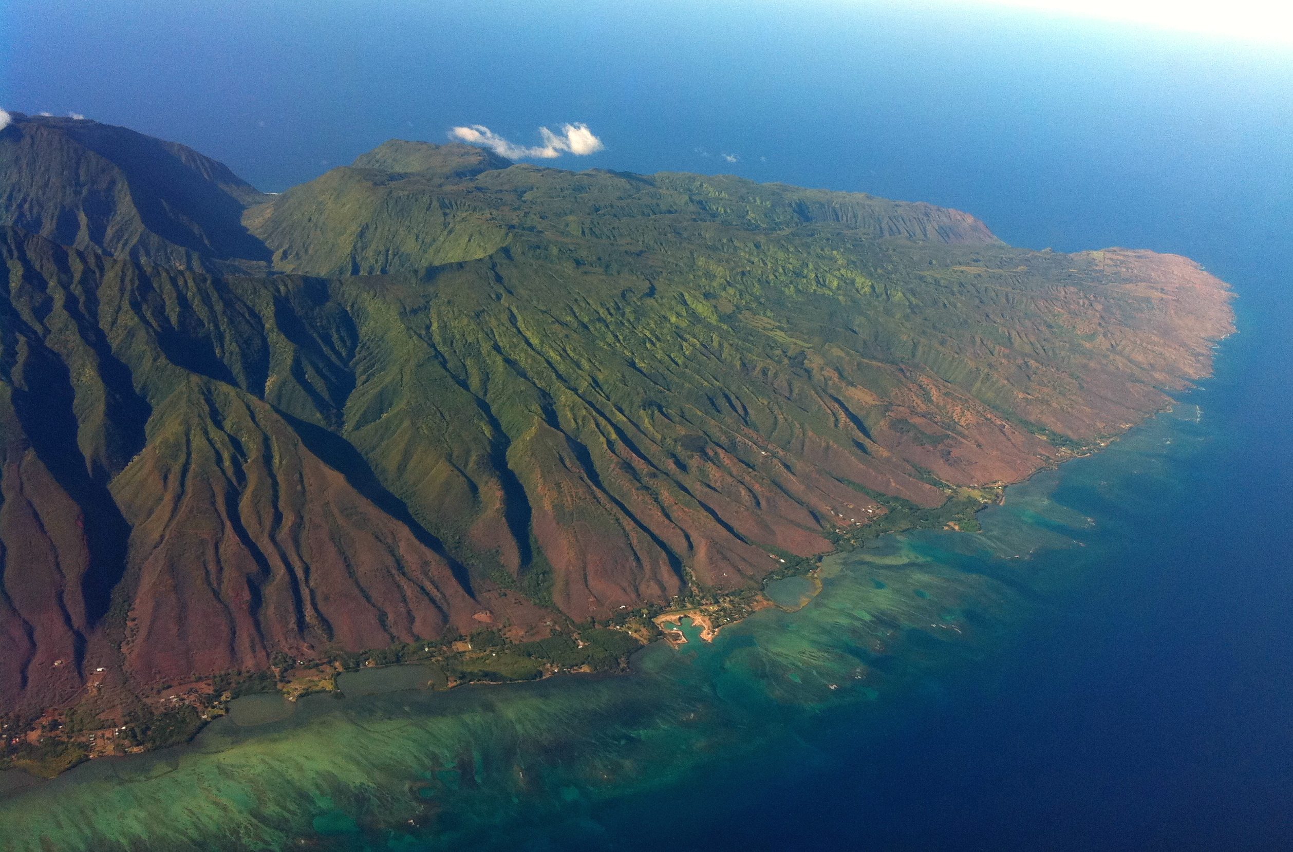 Entdecke die raue Küste von East Molokai