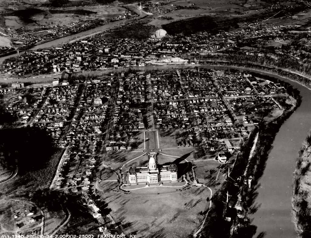 View of Frankfort in 1934, Kentucky State Capitol in the foreground