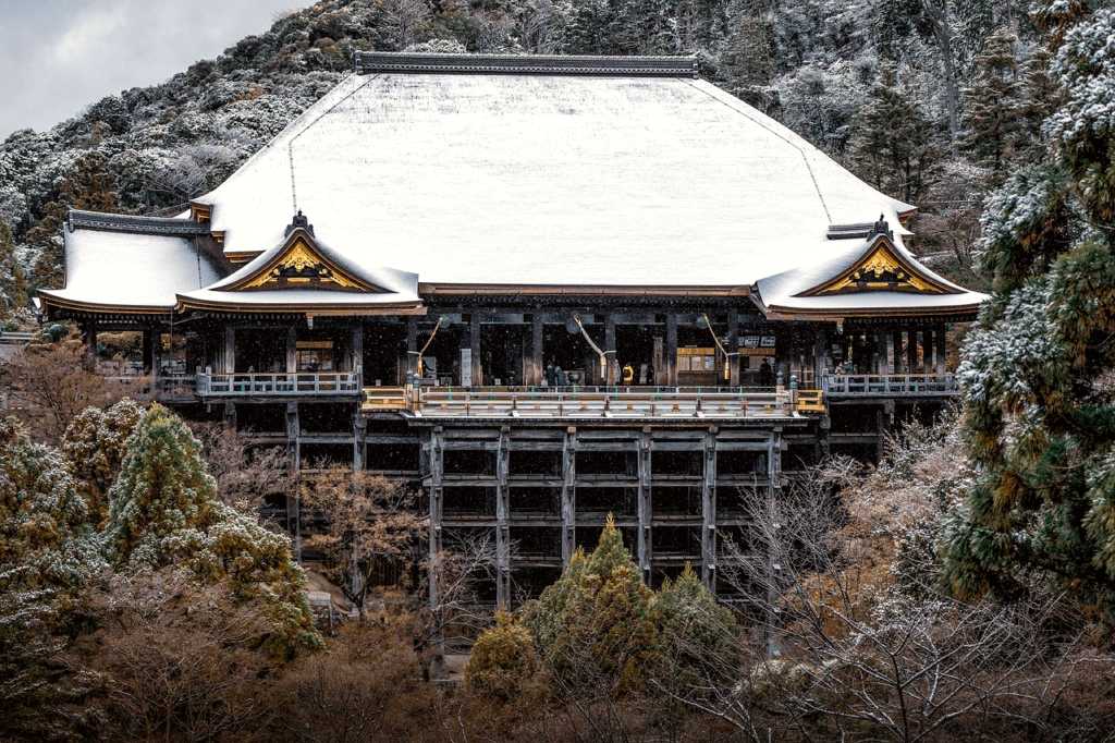 Kiyomizu-dera